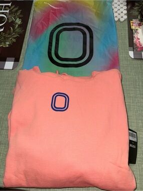 OVERTIME Coral Pink Men's Hoodie with Center Logo NWT Size XL